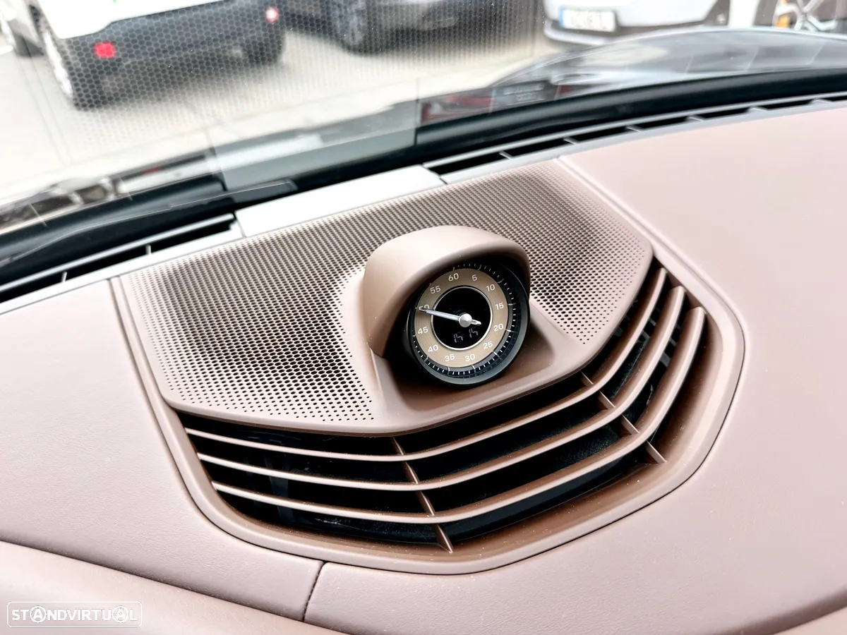 Porsche Taycan Sport Turismo 4S - 16