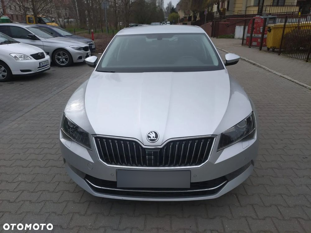 Skoda Superb 2.0 TDI Ambition - 4