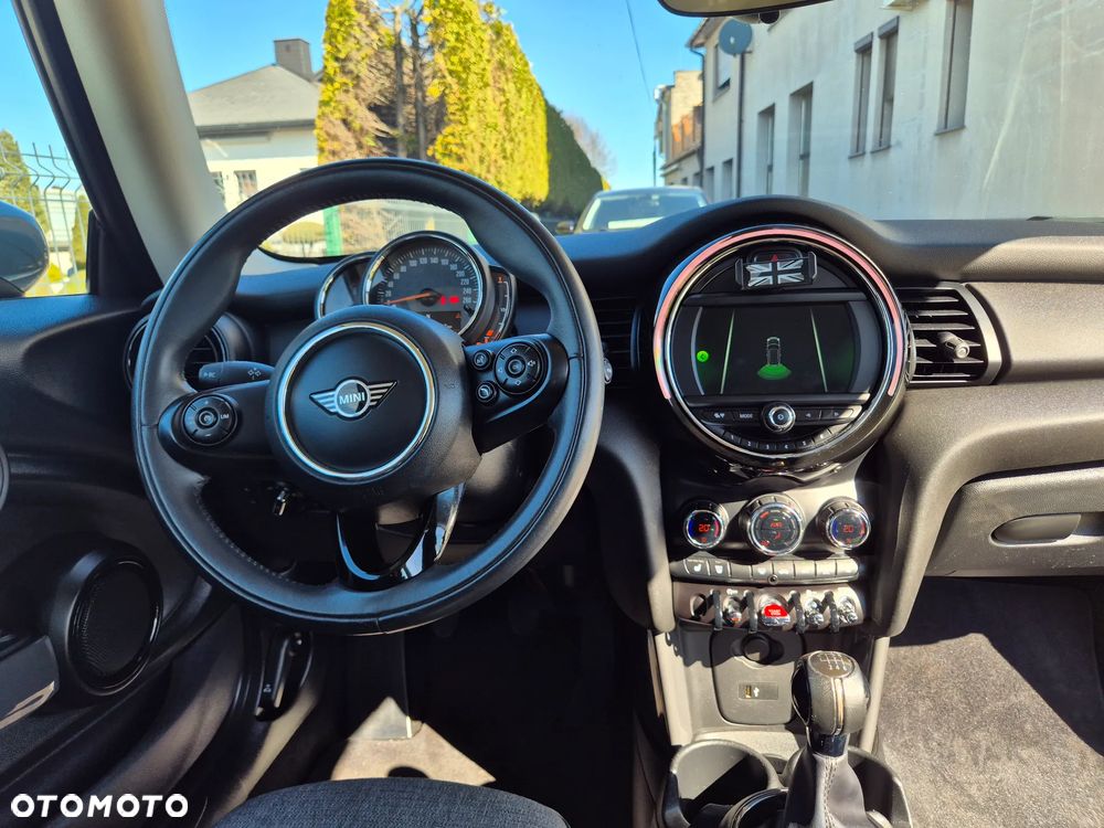 MINI ONE 60 Years - 9