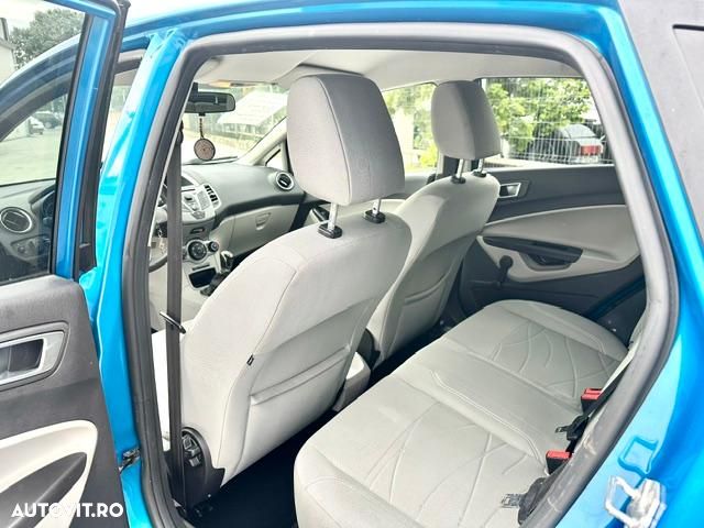 Ford Fiesta - 8