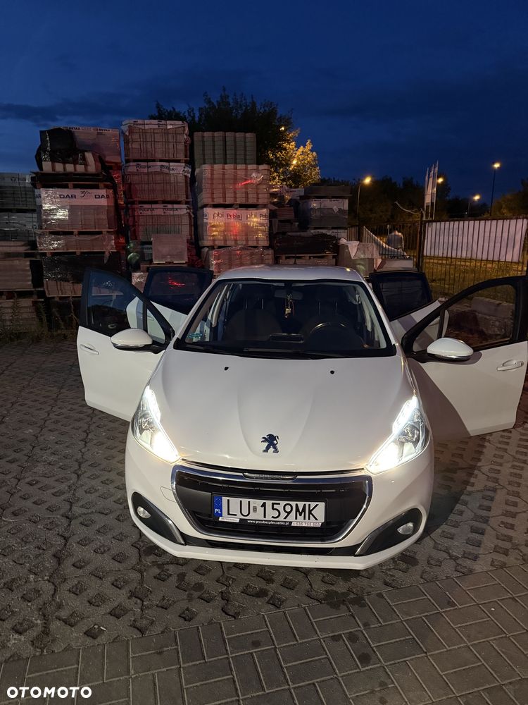 Peugeot 208 - 2
