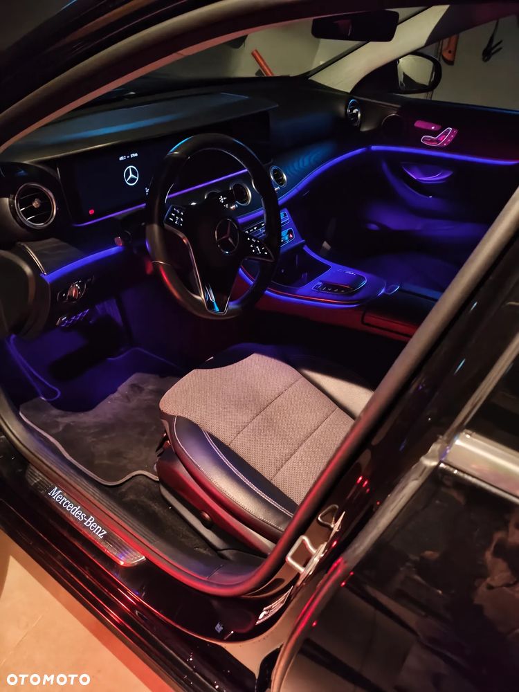 Mercedes-Benz Klasa E 220 d 4-Matic Avantgarde - 30