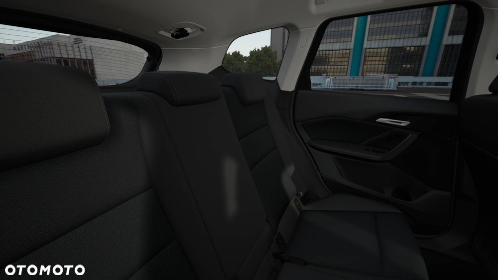BMW X1 sDrive18i - 12