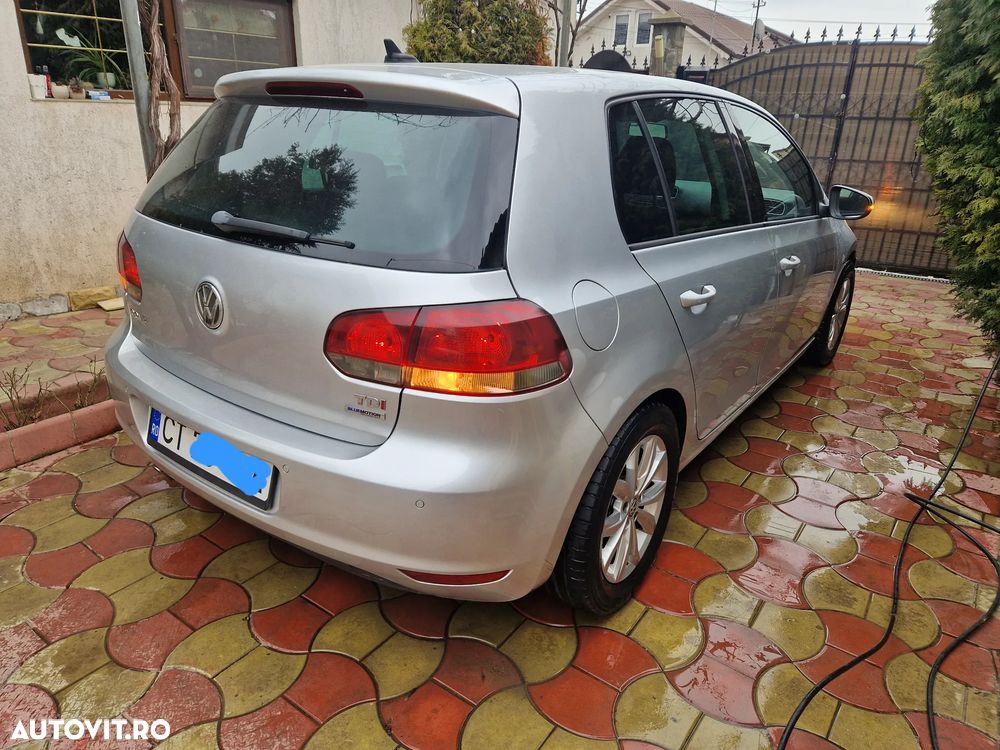 Volkswagen Golf - 5