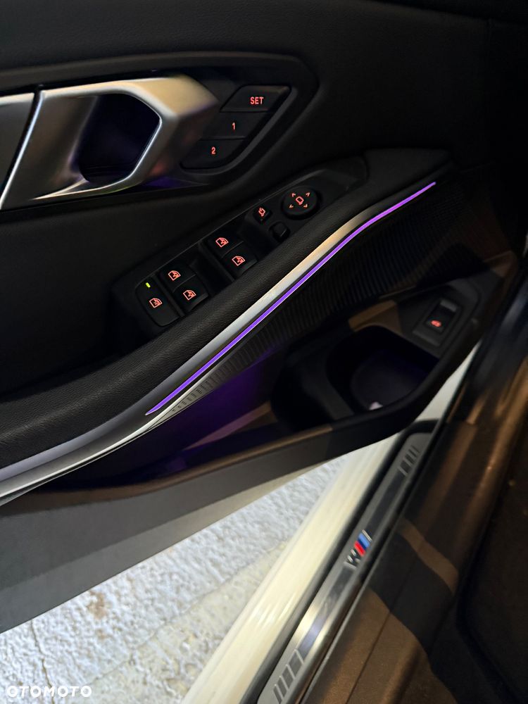 BMW Seria 3 330i xDrive M Sport - 15