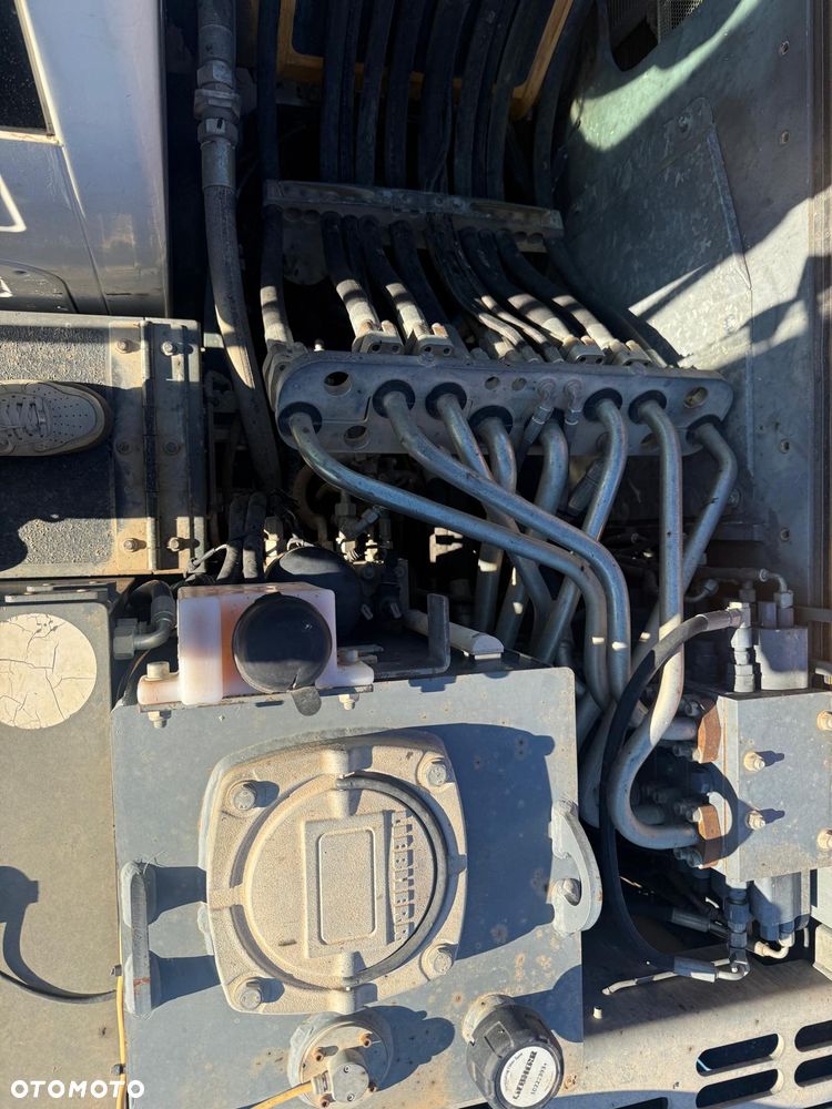 Liebherr R 914 compact - 19