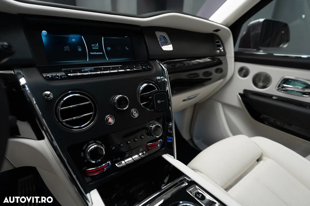 Rolls-Royce Cullinan Standard - 21
