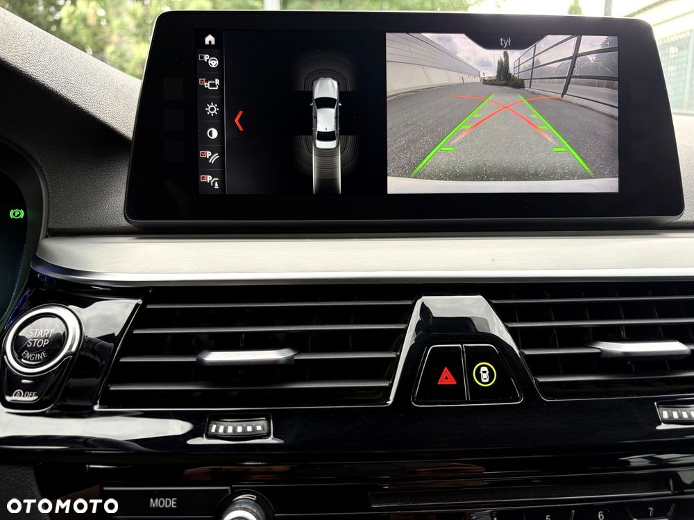 BMW Seria 5 520d xDrive - 18