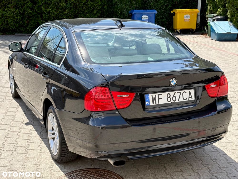 BMW Seria 3 318i Edition Exclusive - 3