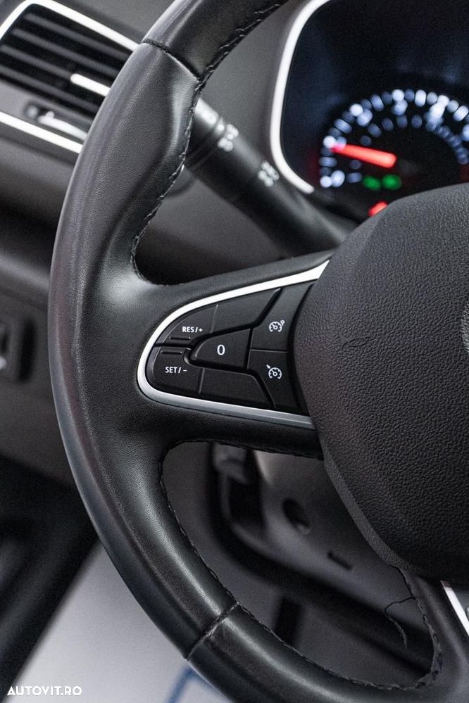 Renault Megane TCe GPF Intens - 19