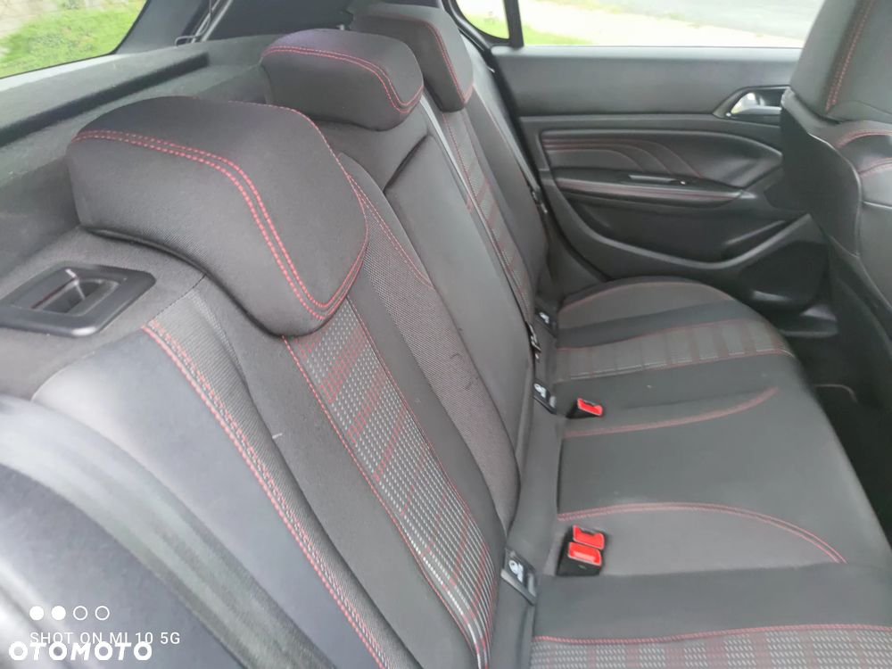 Peugeot 308 1.2 PureTech GT S&S EAT8 - 13