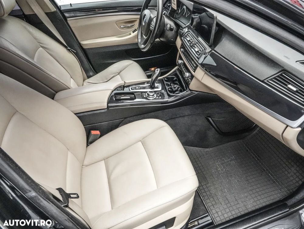 BMW Seria 5 520d xDrive - 14