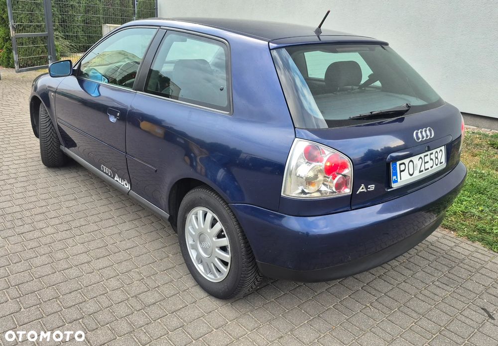 Audi A3 3-drzwiowe 1.6 Ambition - 20