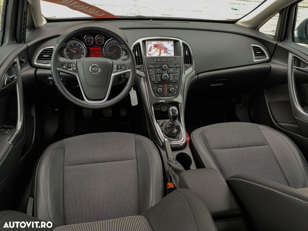 Opel Astra 1.7 CDTI DPF ecoFLEX Start/Stop Innovation - 6