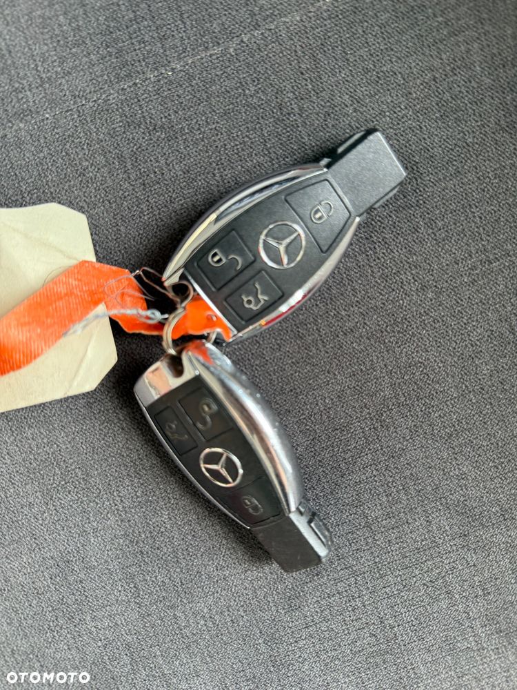 Mercedes-Benz GLC - 22