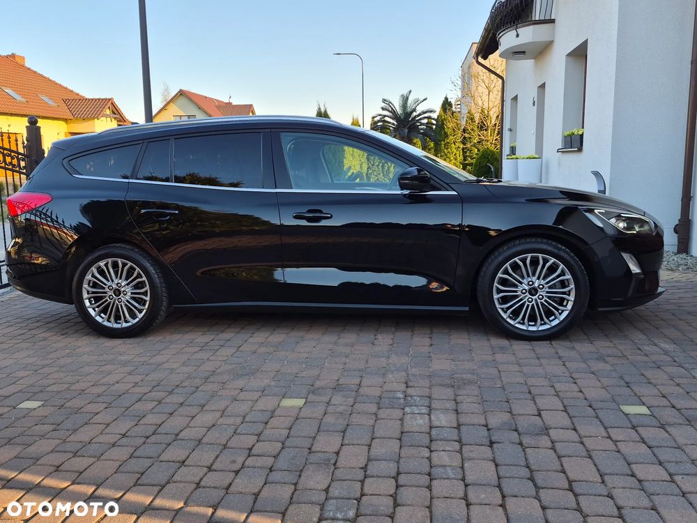 Ford Focus - 30