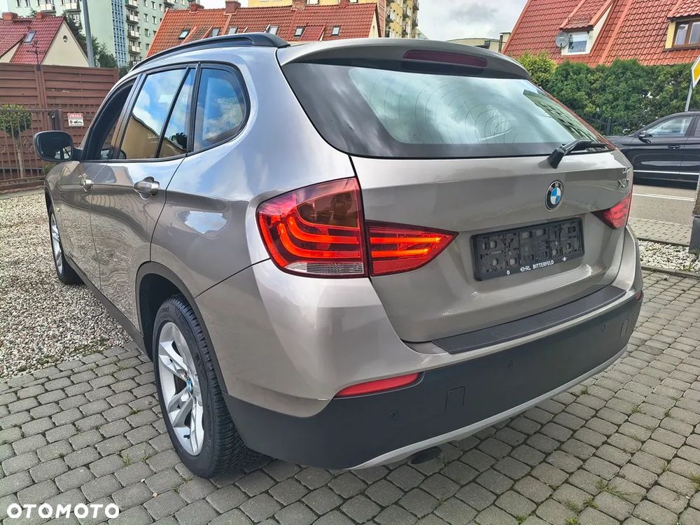 BMW X1 xDrive18d - 13
