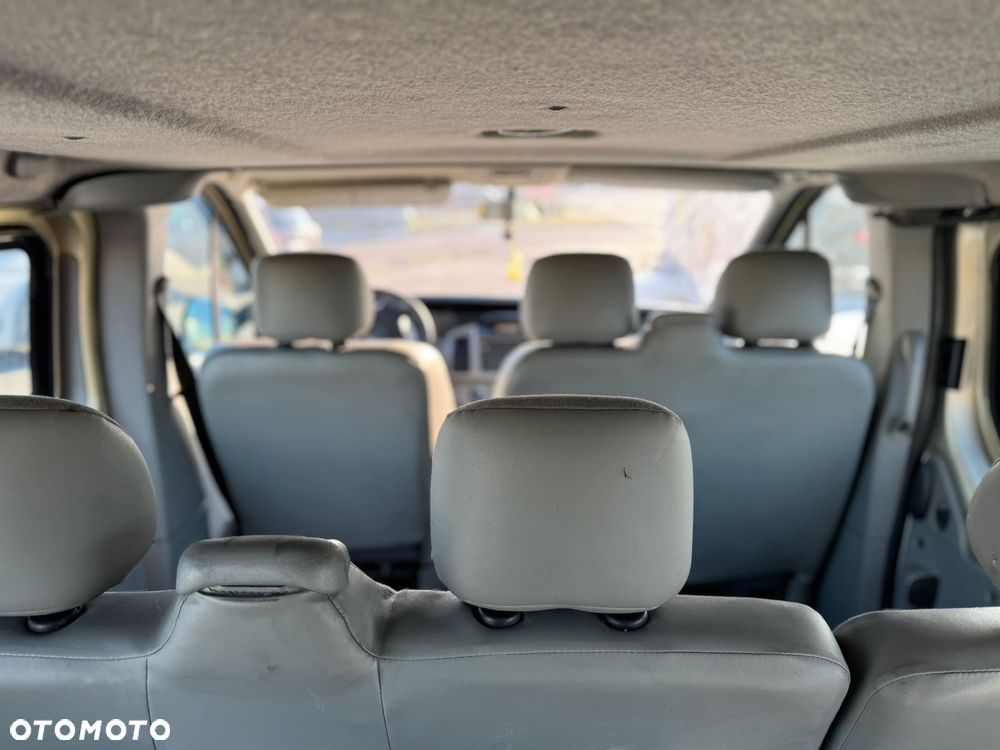 Opel Vivaro Tour - 9