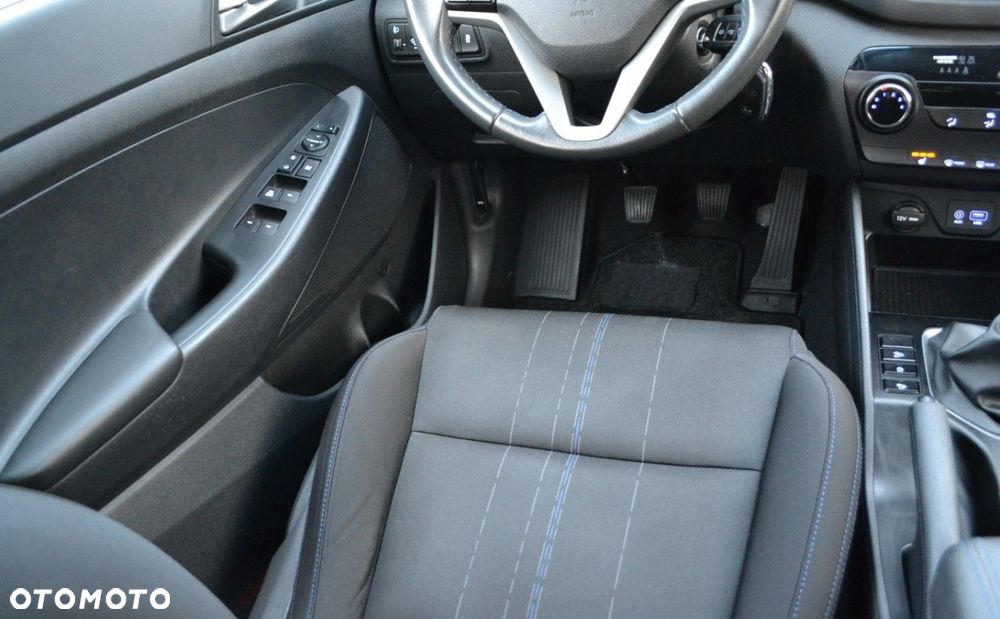 Hyundai Tucson blue 1.6 GDi 2WD Navi - 34