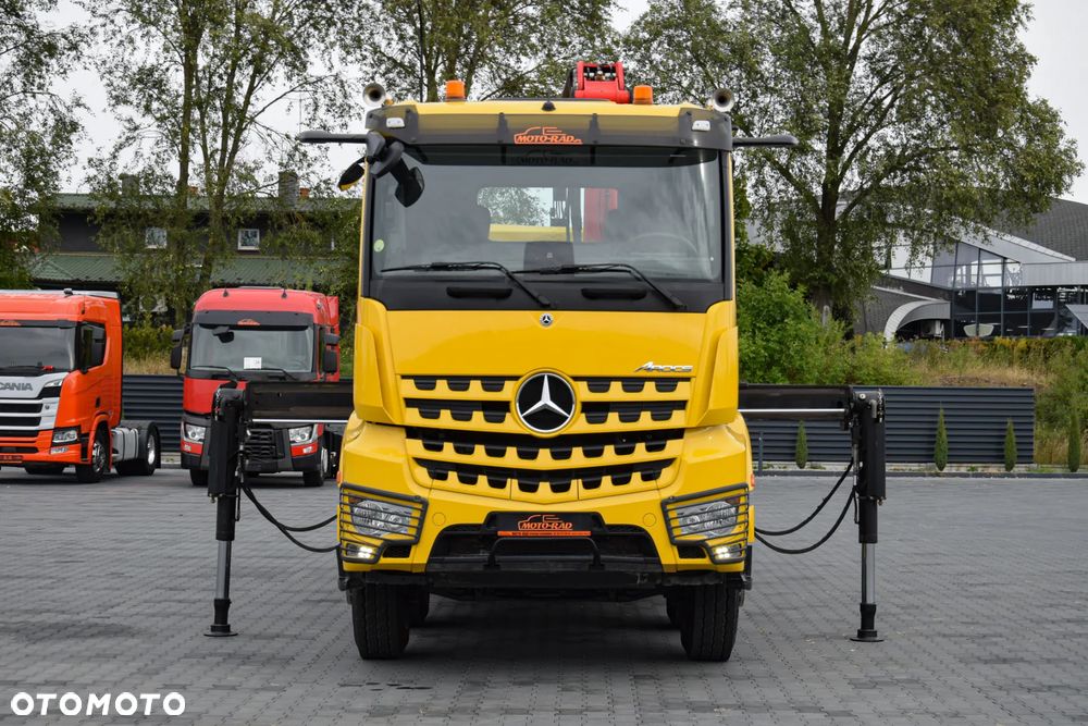 Mercedes-Benz AROCS 3243 / 8x4 / EURO 6 / HDS PALFINGER EPSILON Q170Z / ROTATOR / CHYWTAK / STEROWANIE RADIOWE / WYWROTKA / HYDROBURTA / AUTOMAT / SYSTEM KAMER CYFROWYCH / KAMERA COFANIA / NAWIGACJA / HAK / NISKI PRZEBIEG / 2020 / SERWISOWANY / SPROWADZONY - 2