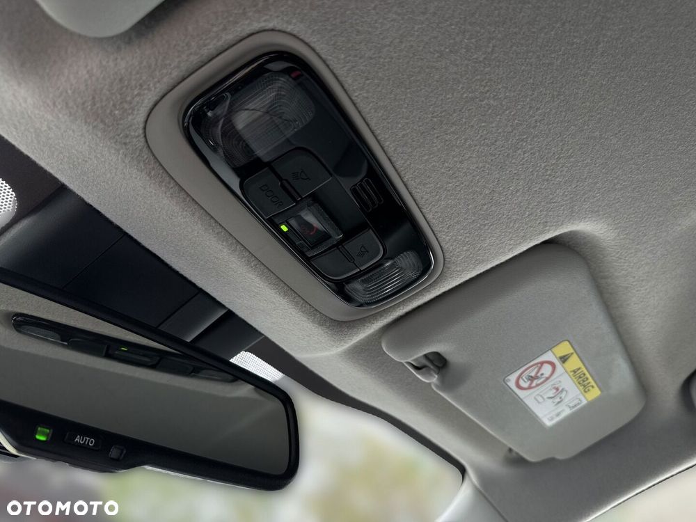 Toyota Yaris Hybrid 1.5 Executive - 24