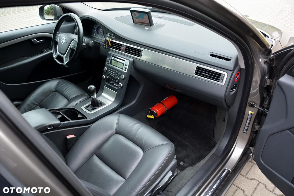 Volvo V70 2.0D Momentum - 26