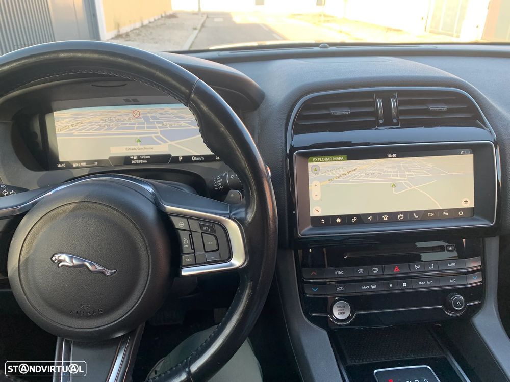 Jaguar F-Pace 20d AWD Aut. Prestige - 9