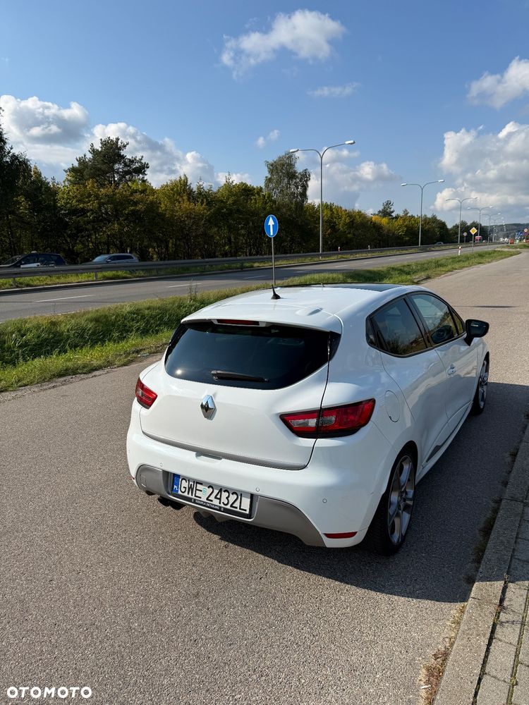 Renault Clio - 14
