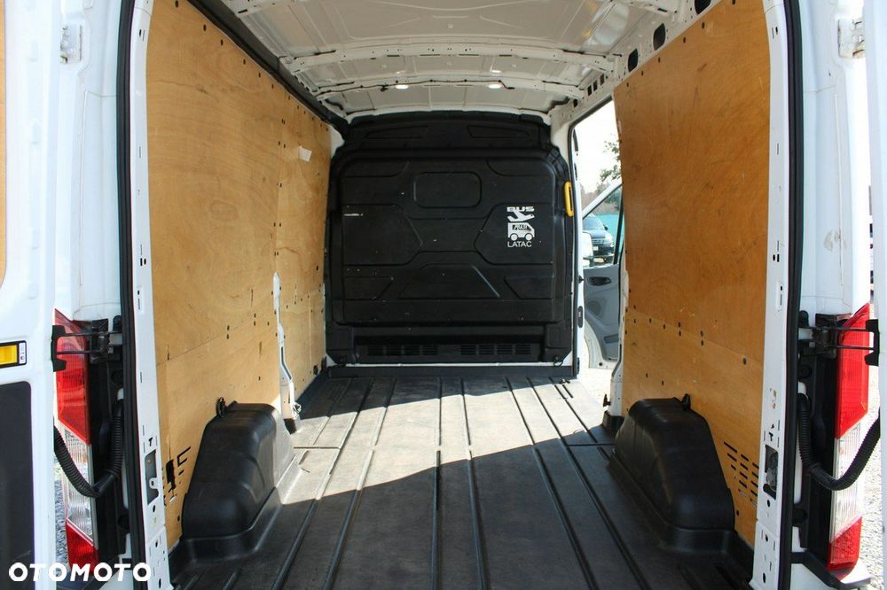 Ford Transit - 16