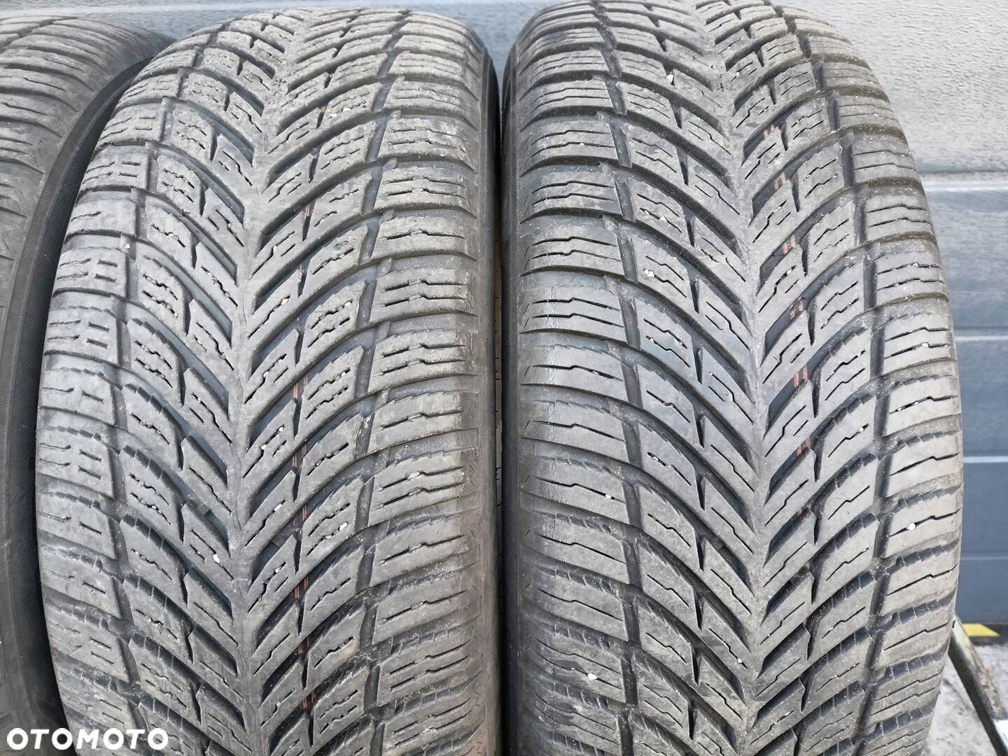 215/60R17 Nokian SeasonProof SUV komplet opon całoroczne 7,6mm - 3