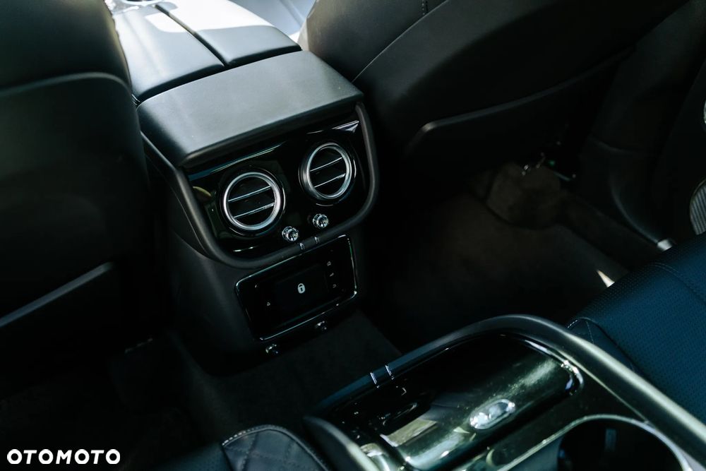 Bentley Bentayga V8 - 22