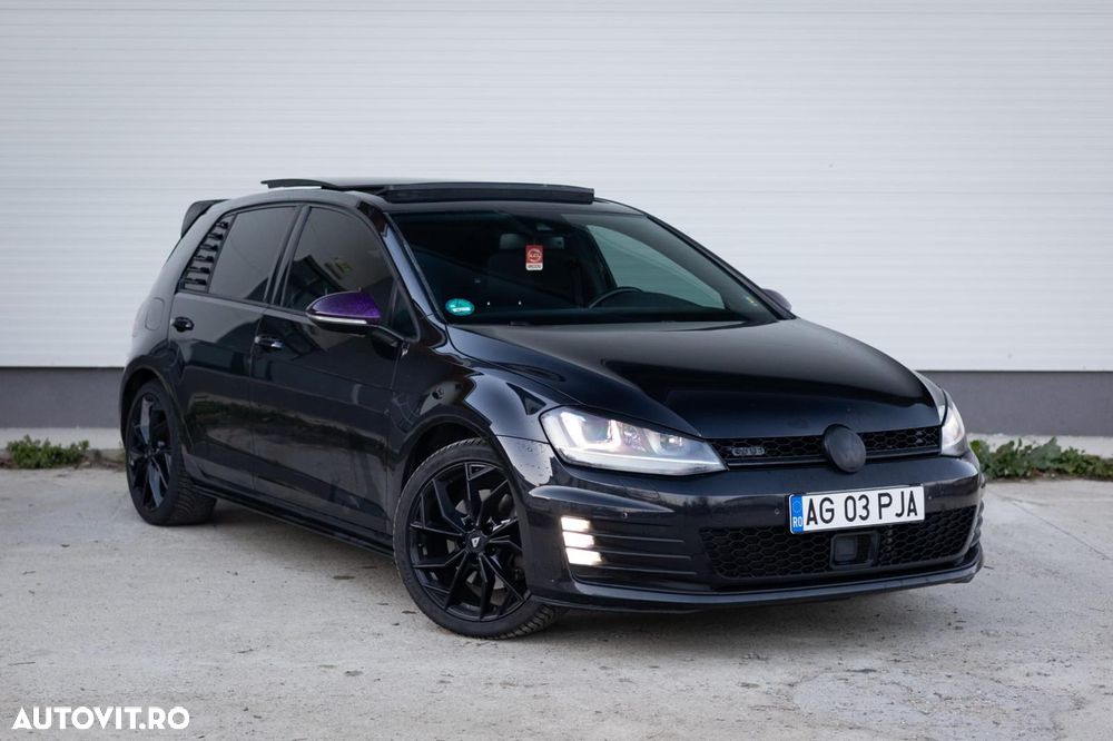 Volkswagen Golf - 3