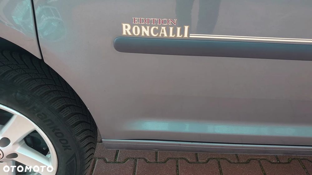 Volkswagen Caddy 1.2 (7-Si.) Edition 30 - 5