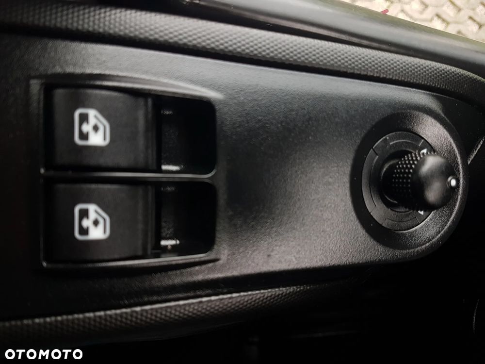 Iveco DAILY KONTENER NISKOPODŁOGOWY 4,43x2,23x2,42 SKLEP FOODTRUCK BAR KLIMA KONIOWÓZ KAMPER - 9