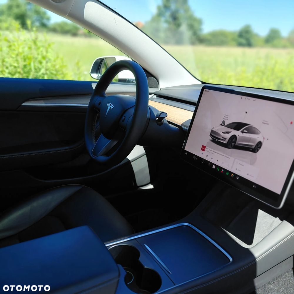 Tesla Model 3 RWD - 19