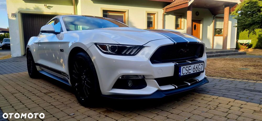 Ford Mustang 5.0 V8 GT - 2