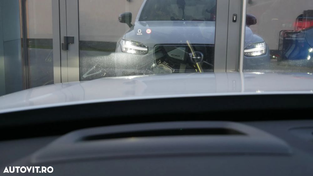 Volvo XC 90 T8 AWD Recharge Geartronic RDesign - 35