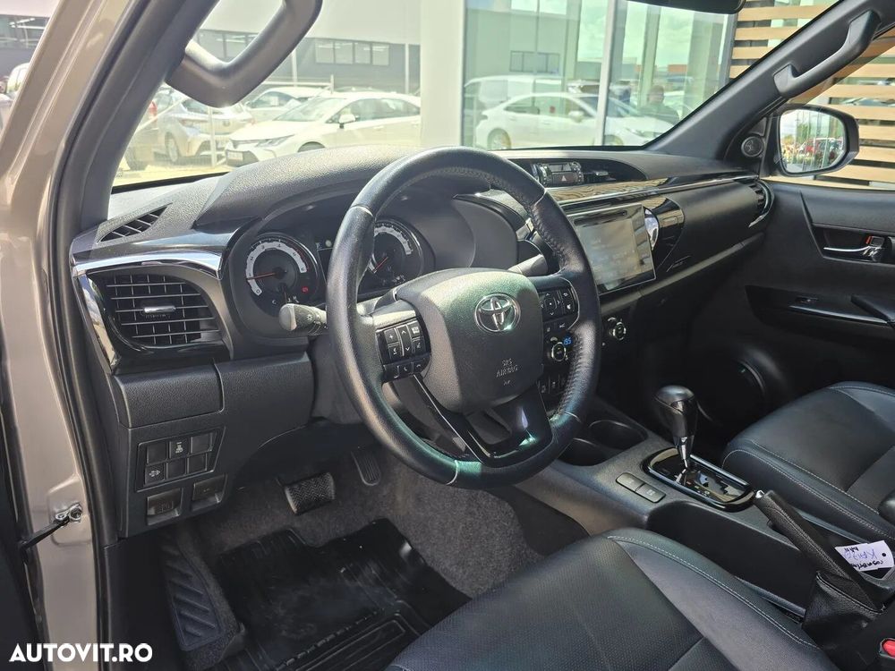 Toyota Hilux 2.4D 150CP 4x4 Double Cab AT Executive - 12