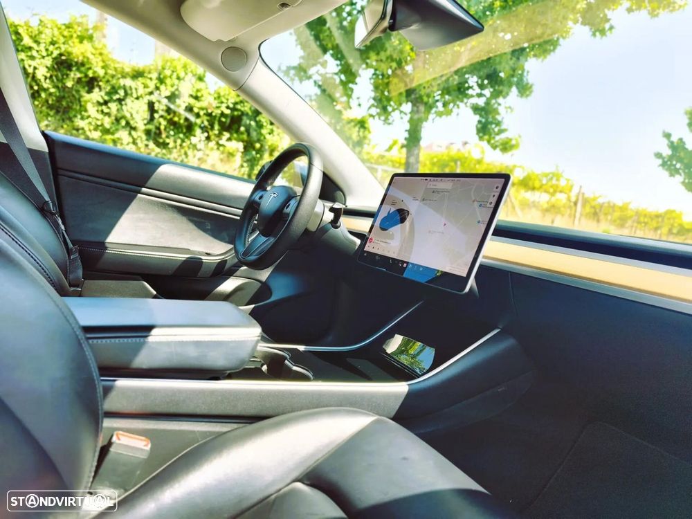 Tesla Model 3 Long Range AWD Dual Motor Performance - 15