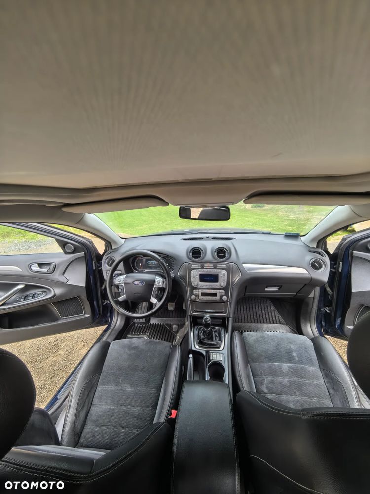 Ford Mondeo - 16