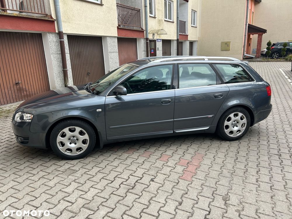 Audi A4 Avant 2.0 T FSI quattro - 2