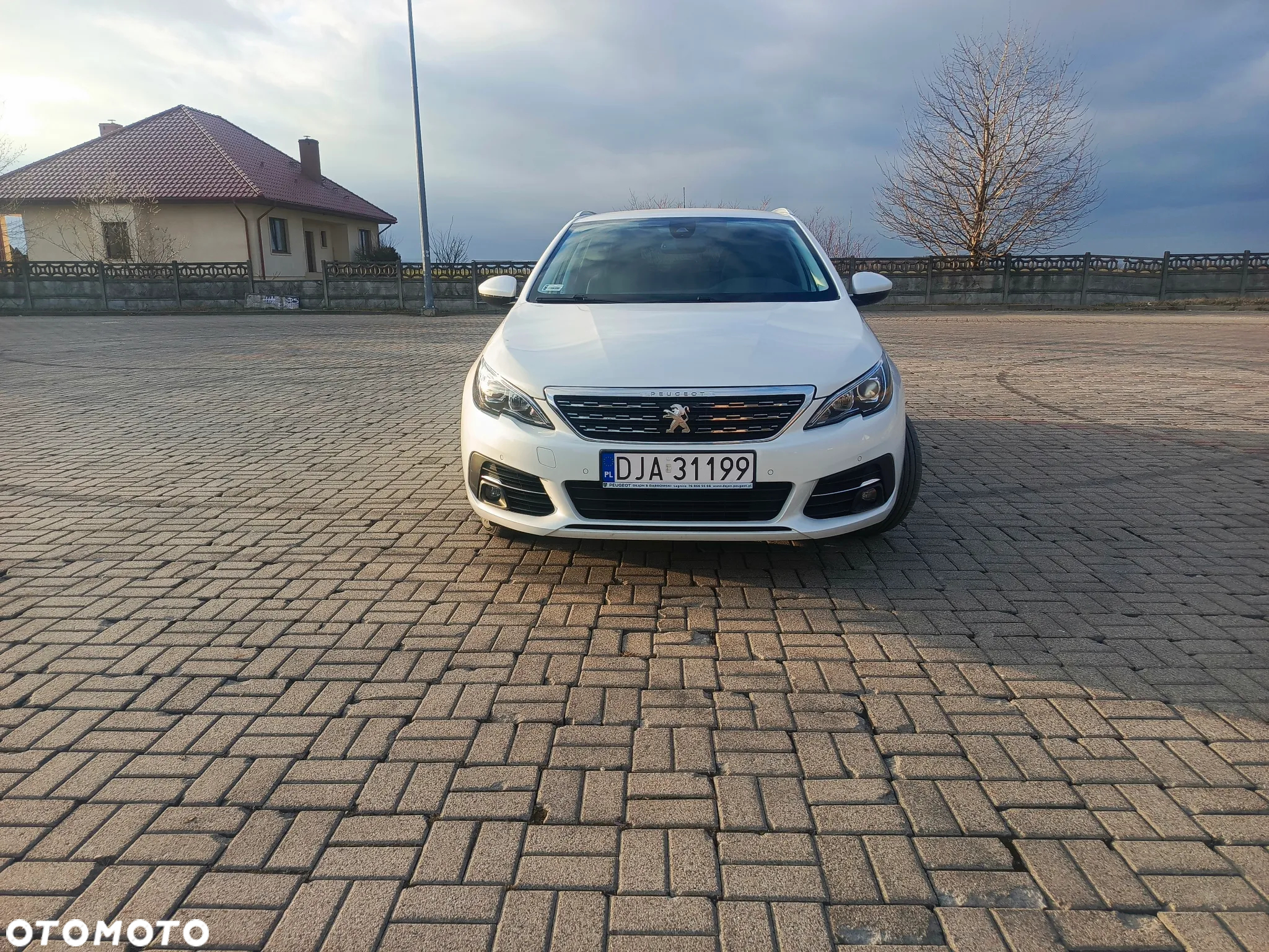 Peugeot 308 SW 1.5 BlueHDi Allure S&S EAT8 - 2
