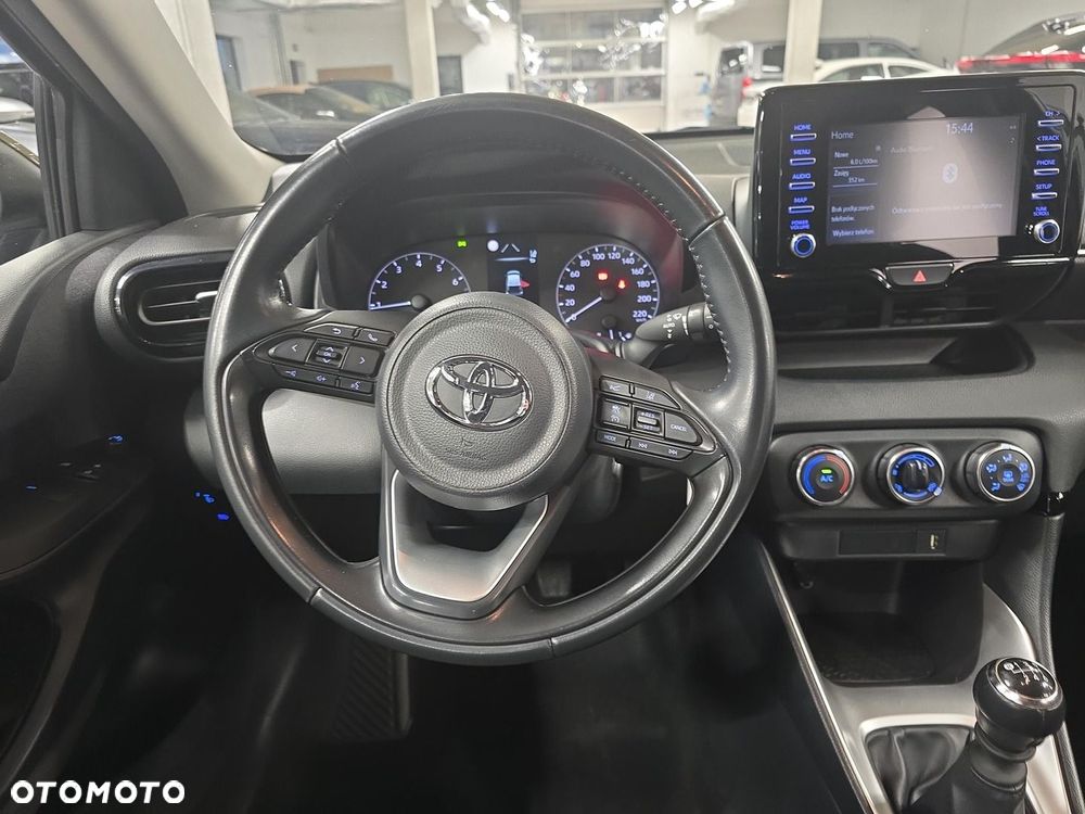 Toyota Yaris - 12