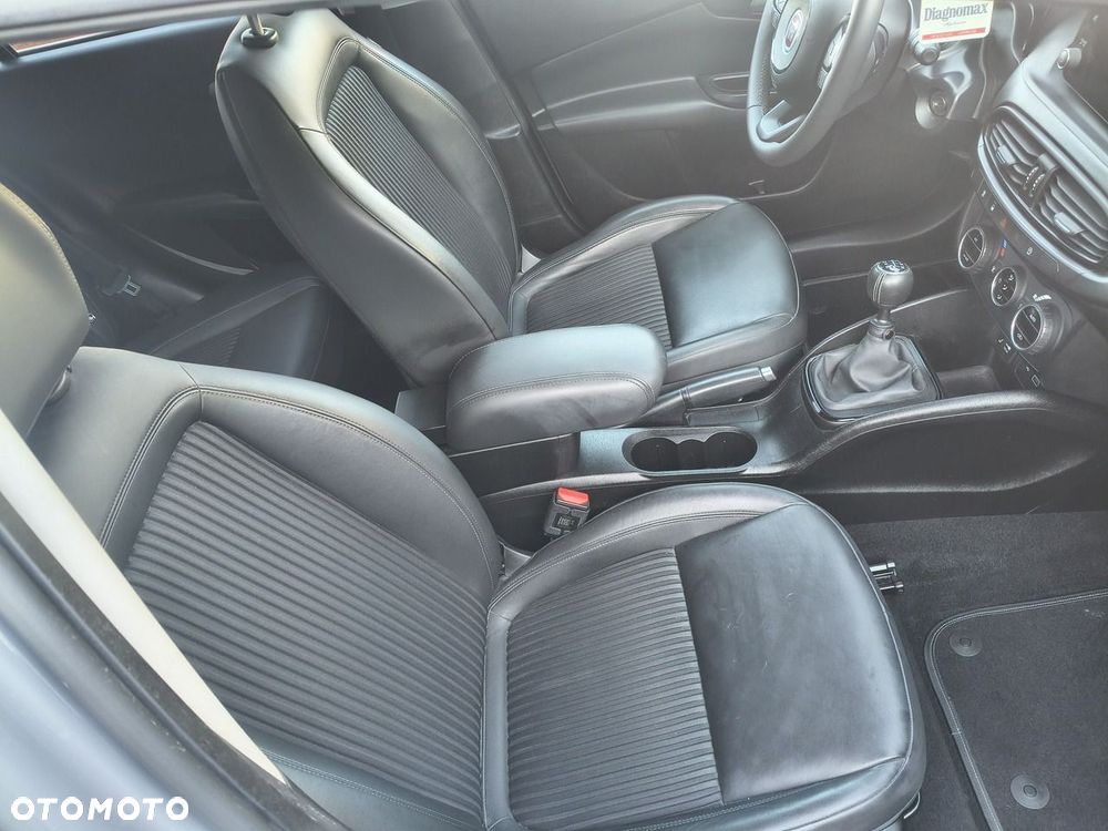 Fiat Tipo 1.4 T-Jet 16v S-Design - 20