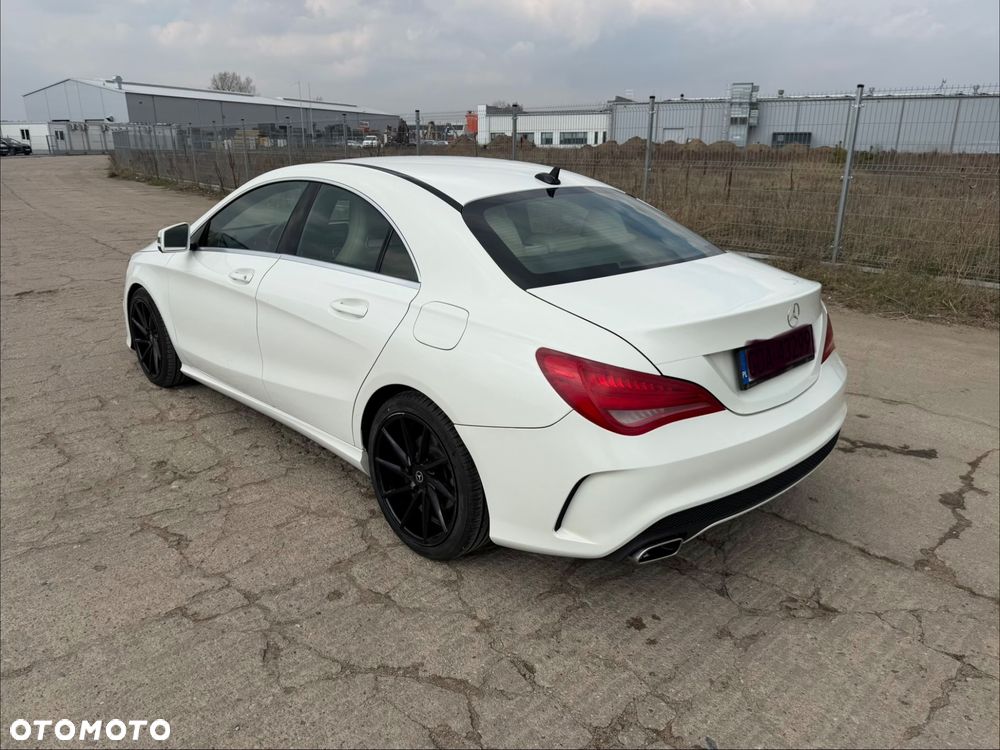 Mercedes-Benz CLA 250 4Matic 7G-DCT Sport - 6