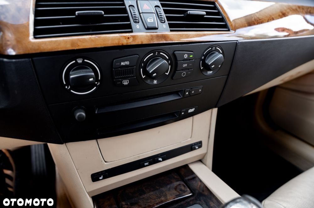 BMW Seria 5 - 34