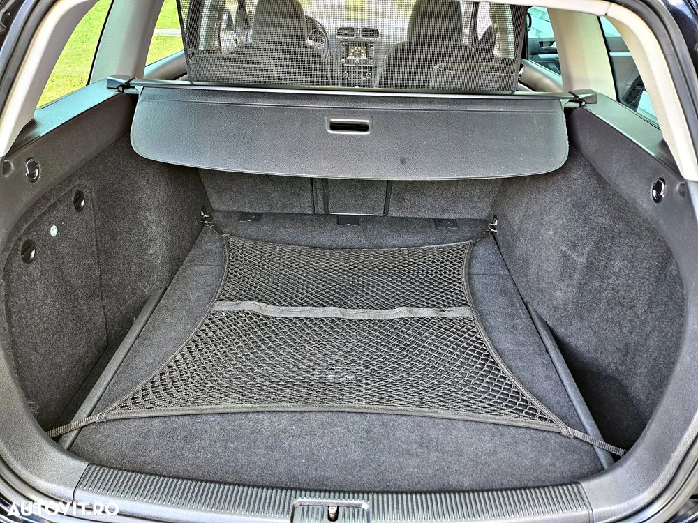 Volkswagen Golf 2.0 TDI DPF MATCH - 22