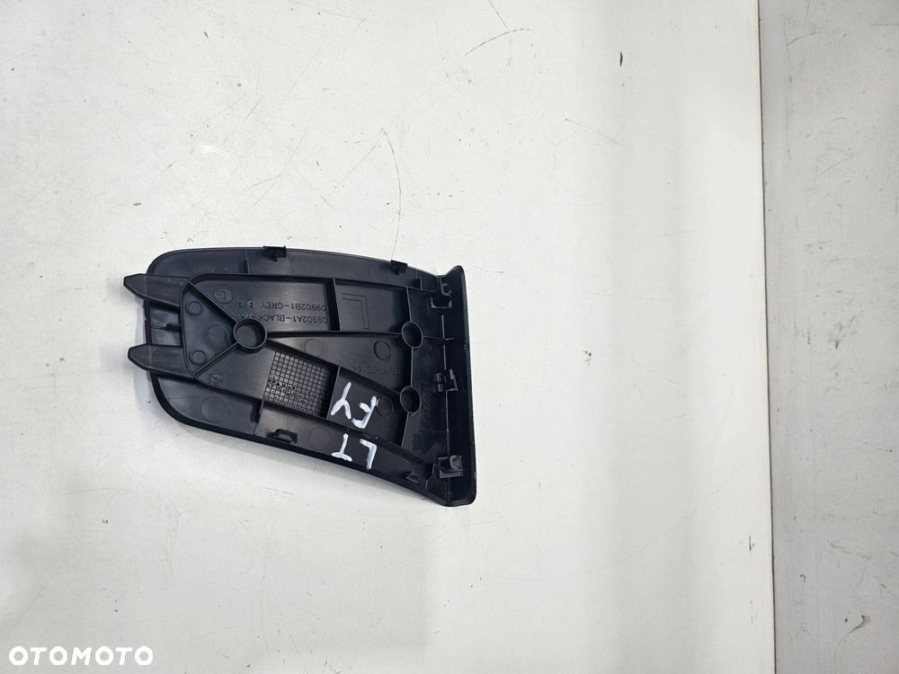 ZAŚLEPKA KLAPY BAGAŻNIKA LEWA AUDI Q5 FY 109902A1 - 4