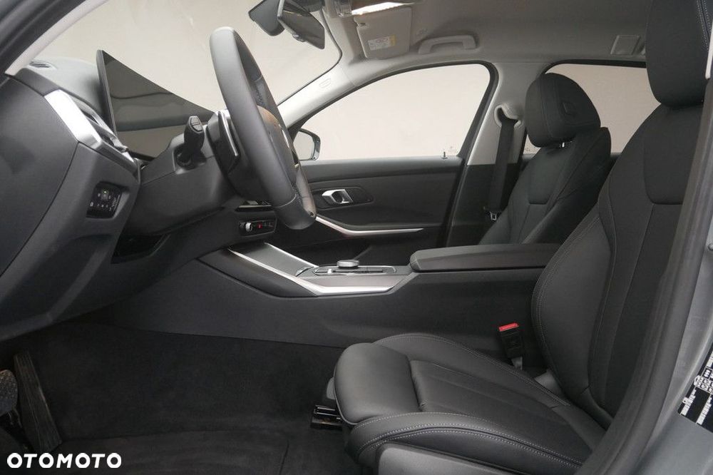 BMW Seria 3 - 12