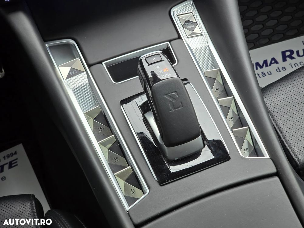 DS Automobiles DS 9 1.6 PHeV FWD 250 EAT8 PERFORMANCE Line + - 33